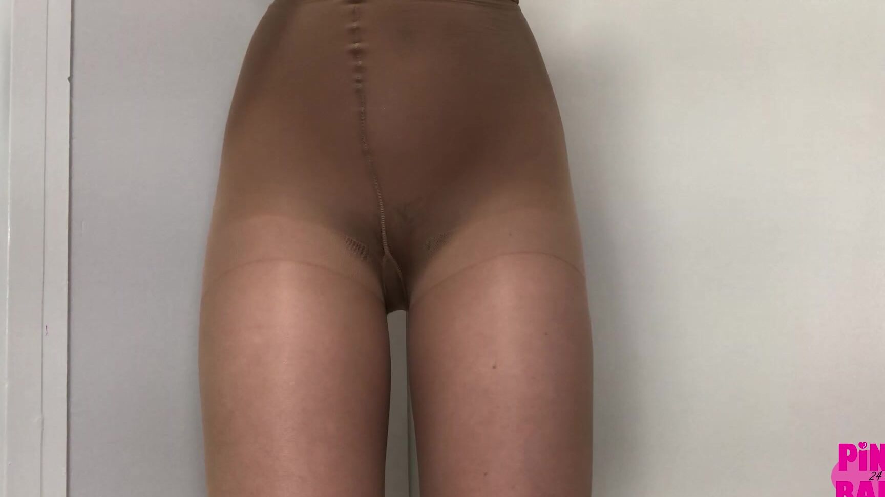 "pinkbaby24" jeans/pants wetting, pee, taboo, tights fetish, wet & messy tights wetting Manyvids