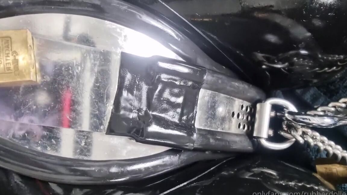 Emma Lee Nicknamed Rubberdollemma 12 08 2023 Onlyfans Video Its Making Me Weak And So Wet Right Now Rubberpervs This Is Pushing Into