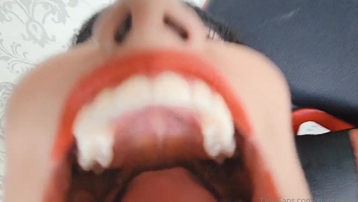 Giantess Vore Debora Nicknamed Giantess Debora 07 02 2024 Onlyfans Video S Parte De Mi Dulce Y Jugosa Boca