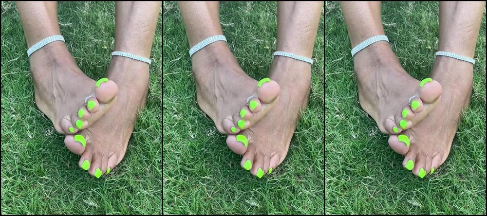 Mytoptiertoes Nicknamed Mytoptiertoes 10 10 2024 Onlyfans Video Let Me Rub These All Over You Just Like This