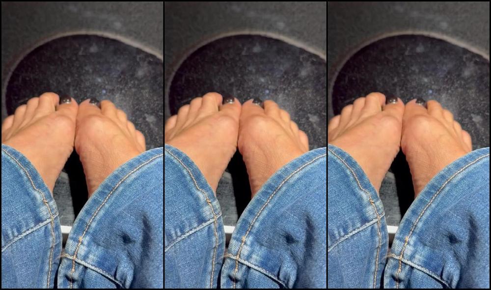 Sienna Steeles Nicknamed Sienna Steeles 09 26 2025 Onlyfans Video New Pedi Reveal Absolutely Loving The Black Cats Eye Color They Use A Tprt