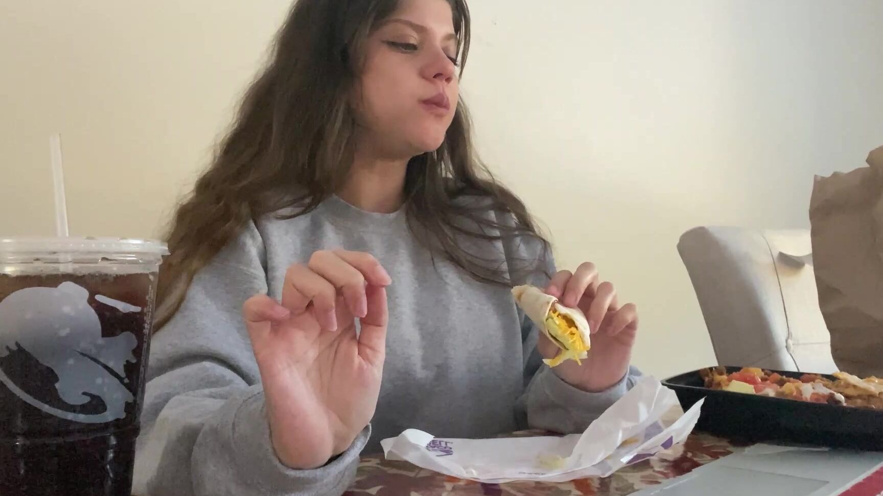 "Kay Savage" eating, femdom, femdom pov, ignore, mukbang Ignore mukbang manyvids