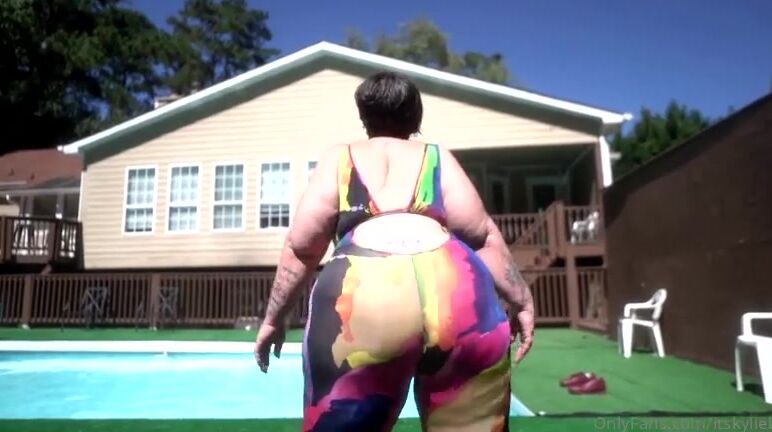 Itskyliebbw Nicknamed Itskyliebbw 10 26 2021 Onlyfans Video Its Titty Tuesday So Im Dropping This Sexy Role Play With Me And Semajmediafree Full Video