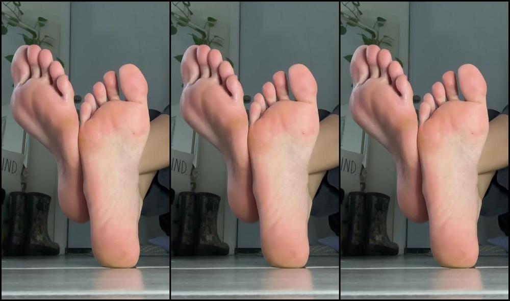 Goddess Mariposa Nicknamed Piesmariposa 08 25 2024 Onlyfans Video Crossed Soles