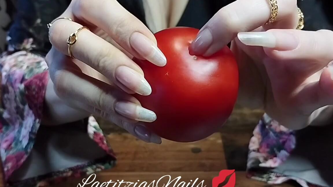 Lady Laetitzia Claws Nicknamed Laetitzianails 01 29 2025 Onlyfans Video My Very Long Nails Play With A Plump Tomato