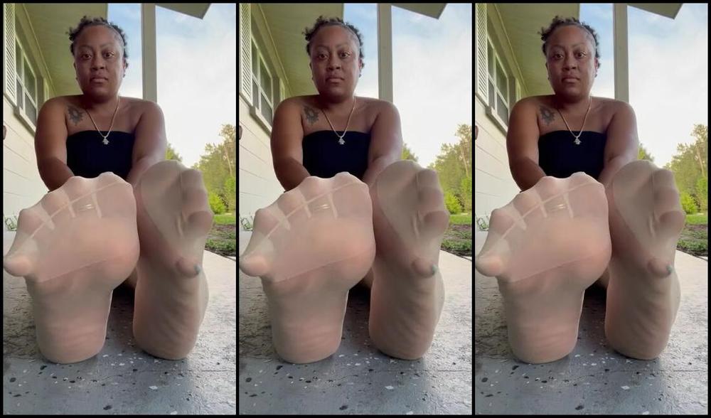 Funsizeniecey Nicknamed Feetbynieceyy 10 15 2023 Onlyfans Video Who Like Nylons