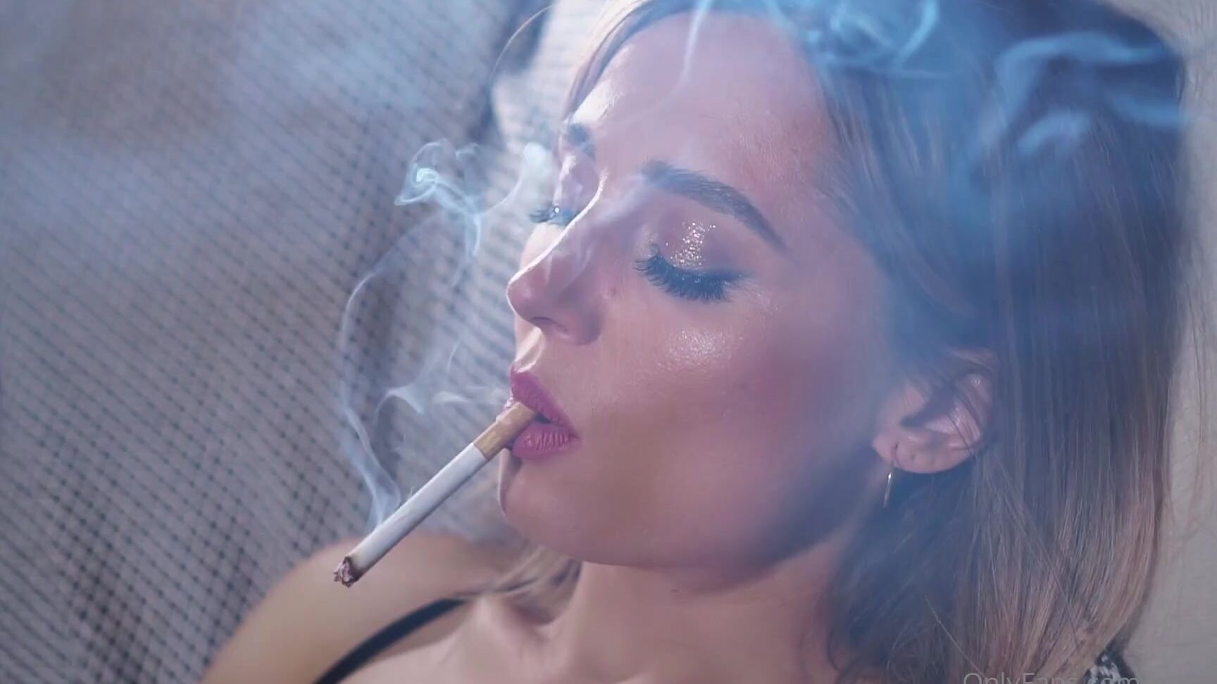 Only Yana Nicknamed Only Yana 11 13 2023 Onlyfans Video Shining Eyes And Sweet Lips Close Up