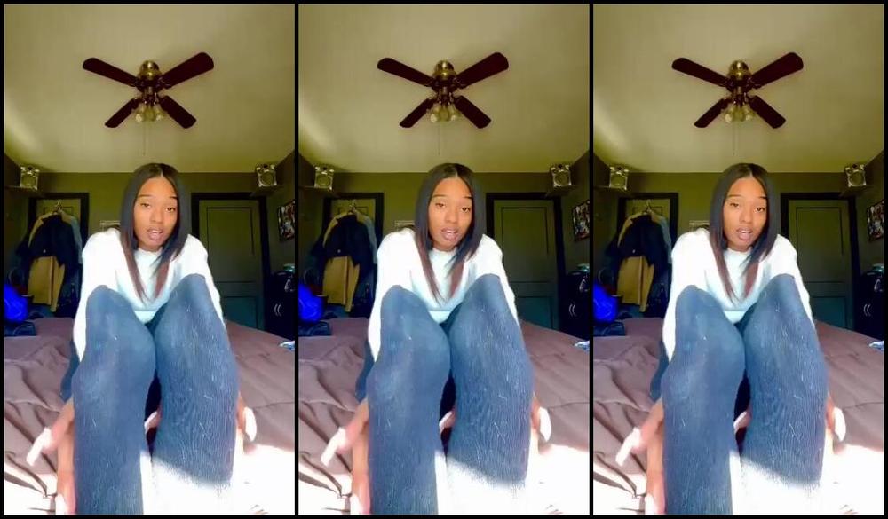 Liv Forsoles Nicknamed Livforsoles 12 01 2023 Onlyfans Video Socks Removal Imagine Me Gripping Your Dick With These Long Toes