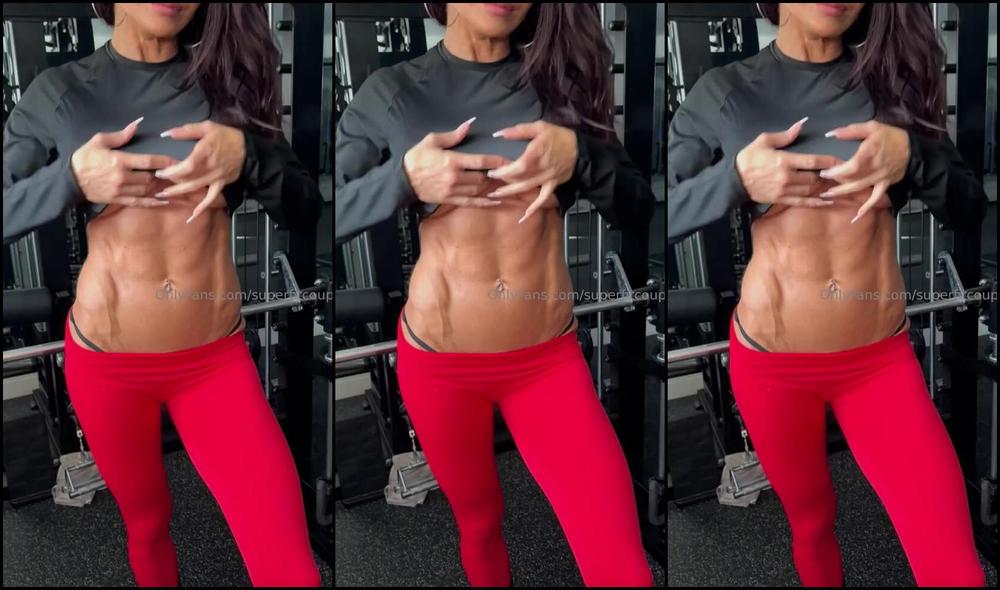 Superfitcouple Nicknamed Superfitcouple 12 23 2025 Onlyfans Video 2 Days Till Christmas Heres Something Sexy To Hold You Off Till Christmas