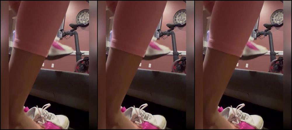 Effthemtoes Nicknamed Effthemtoes 03 22 2023 Onlyfans Video Removing Sweaty Sneakers After Walk On The Treadmill No Socks 1 Minute