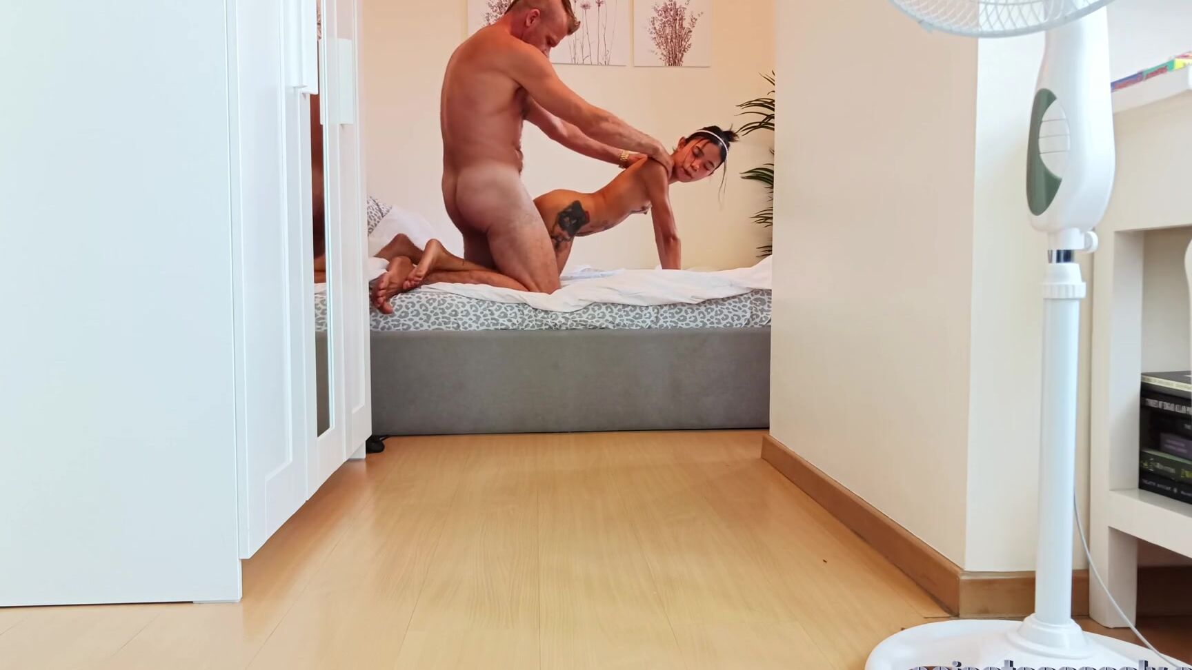 Escape To The Island By Jetsky To Fuck Suggardaddy Thinyone