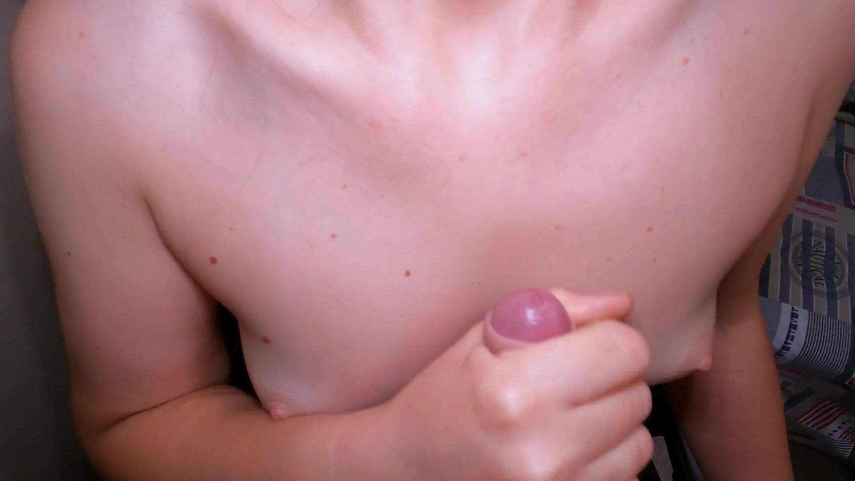 Молодая Жена Дрочит Член И Кончает На Сиськи Pornhub Com