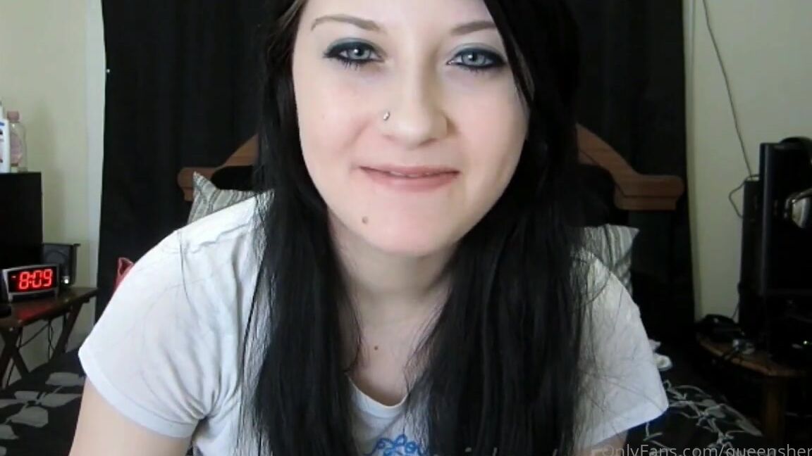 Queensheridan Aka Queensheridan 07 19 2025 Onlyfans Video Think You Re Worthy To Worship My Pantyhose