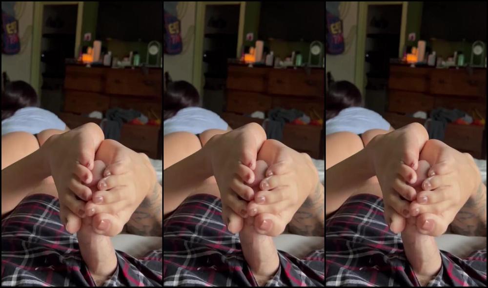 Ashleylottsx Nicknamed Ashleylottsx 10 07 2025 Onlyfans Video New Foot Job With Billy