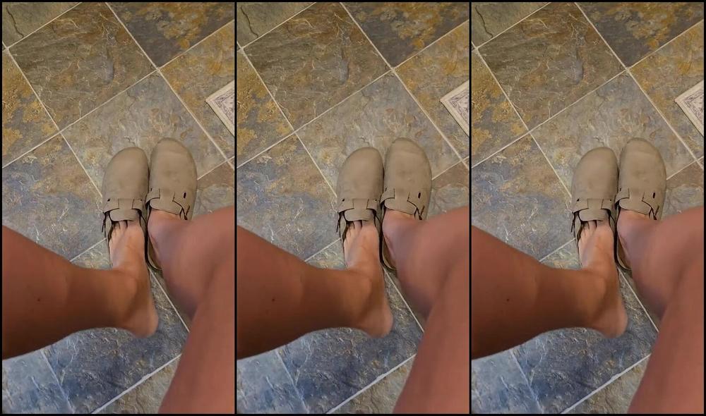 Sexysassquatch34 Nicknamed Goddessnat34 08 18 2025 Onlyfans Video Size 16 Clog Try On These Are It What I Needed