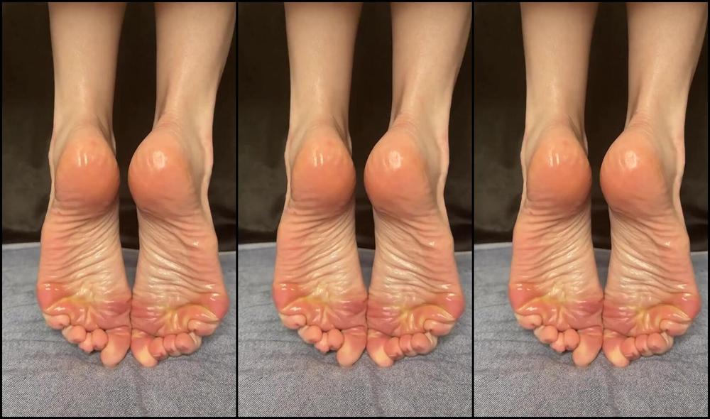 Xomissmandi Aka Xomistressmandi 08 14 2024 Onlyfans Video Outtakes From A Recent Custom I Did Flexing And Scrunching My Oiled Up Soles