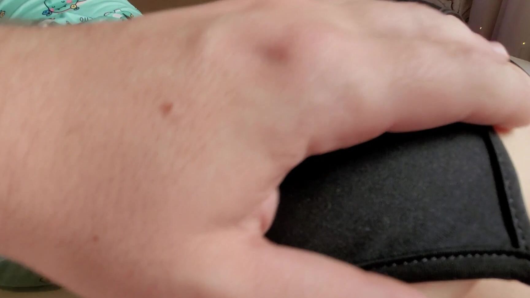 Хватаю Сводную Сестру С Большими Натуральными Сиськами И Играю С Сосками Pornhub Com