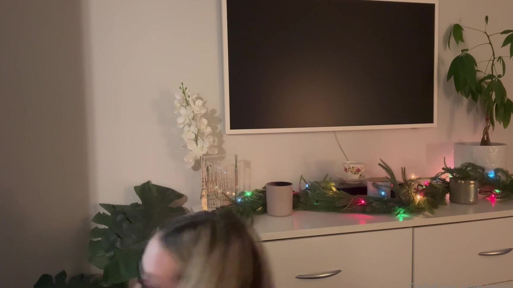 Cassi Asmr Nicknamed Misscassi 12 05 2024 Onlyfans Video Feeling The Holiday Spirit And Myself