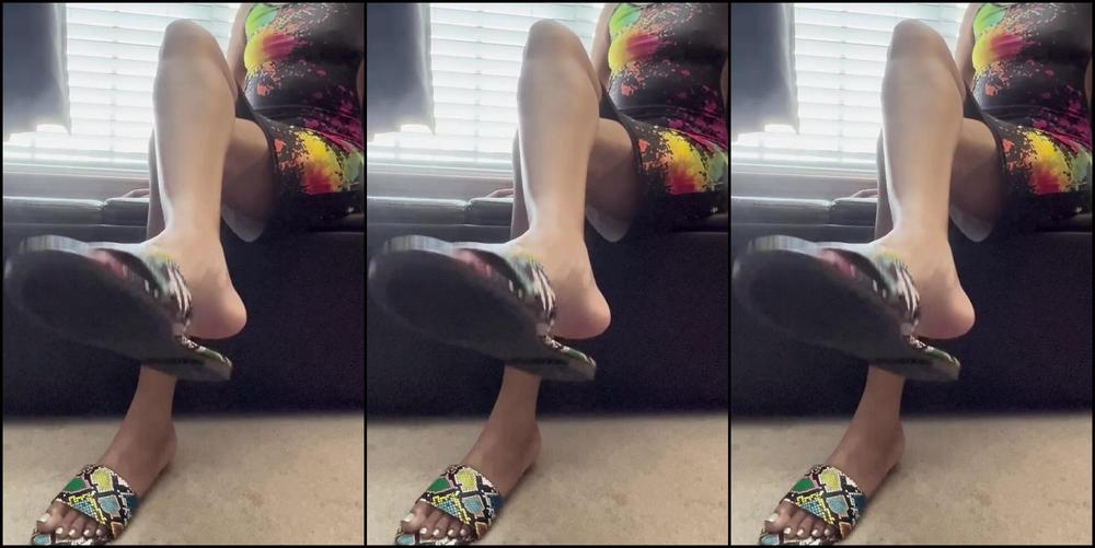 Effthemtoes Nicknamed Effthemtoes 08 01 2023 Onlyfans Video Lawn Mower Cant Drown Out The Dangle