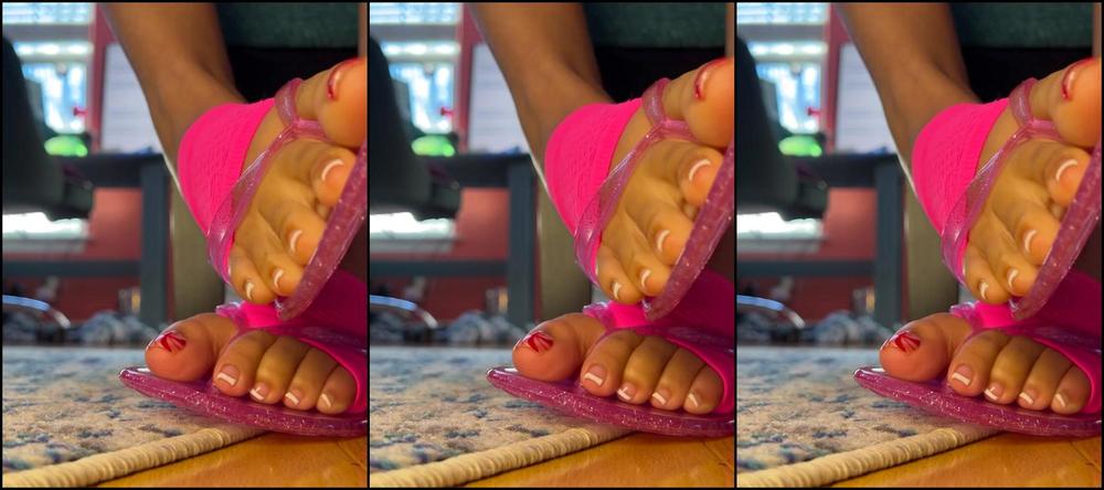 Effthemtoes Nicknamed Effthemtoes 12 30 2024 Onlyfans Video The Toes Tribe Been On My Ass Lately