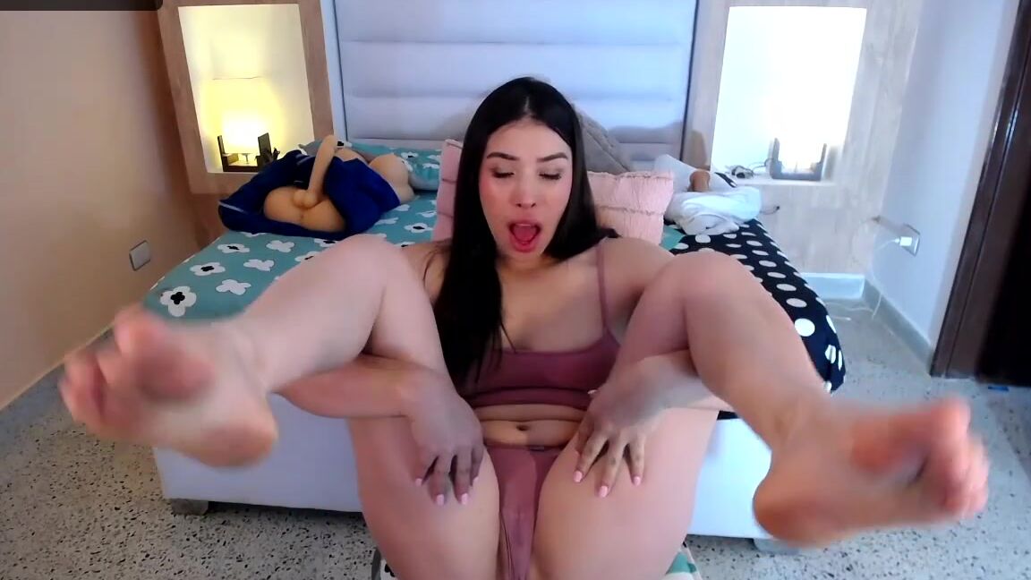 "Melted_Chocolate" ass, dildosucking, fucking, masturbation, orgasms Wet dildo action fuels her deep throat exploration Manyvids