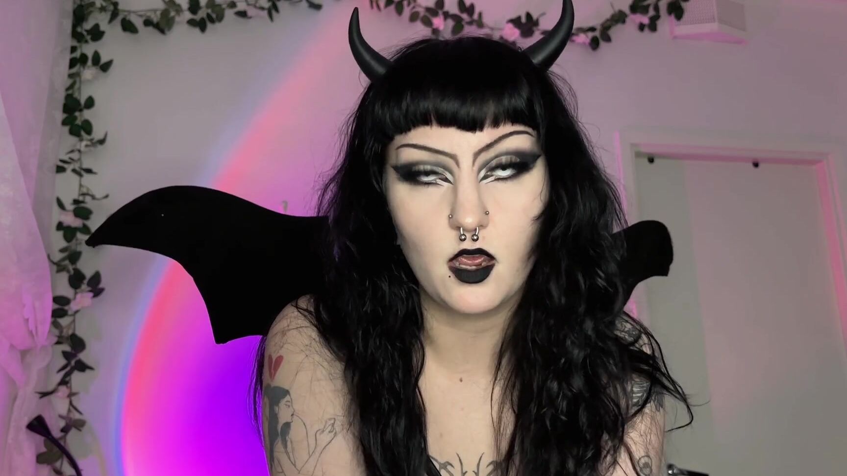 Goddess Faeria Nicknamed Faeria 10 22 2025 Onlyfans Video Pov The Dicksucking Demon Pays You A Visit It S Halloween Season Of Ofc I Wanted To