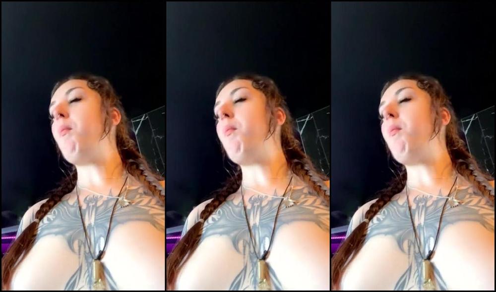 Aus Sarah Nicknamed Amateuraussie 02 07 2025 Onlyfans Video Vegemite Toast And Coffee