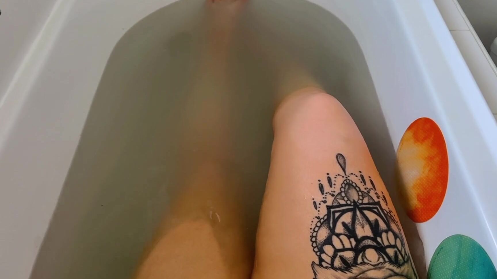 Riley Rips Aka Riley Rips 12 11 2025 Onlyfans Video Tootn In The Bathtub