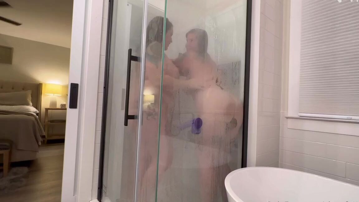 Ziggyfett Vip Nicknamed Ziggyfett Vip 05 02 2025 Onlyfans Video Do You Like Watching Us In The Shower