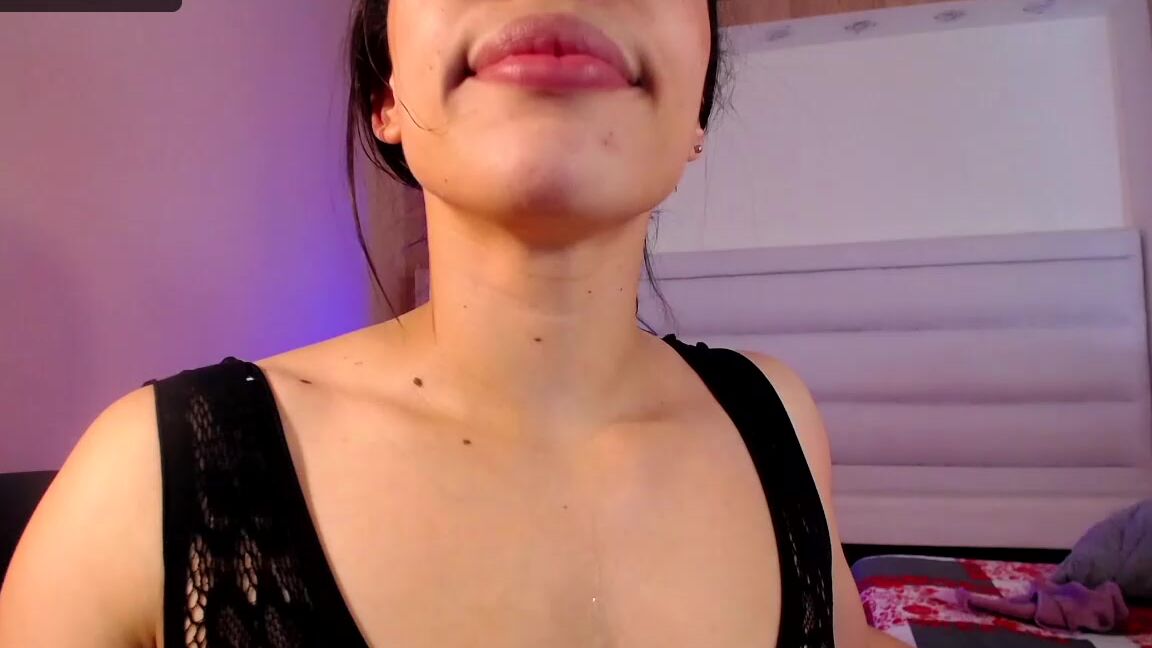 "Melted_Chocolate" deepthroat, orgasms, rubberfetish, sensual, sloppy Sloppy Dildo Delight Manyvids