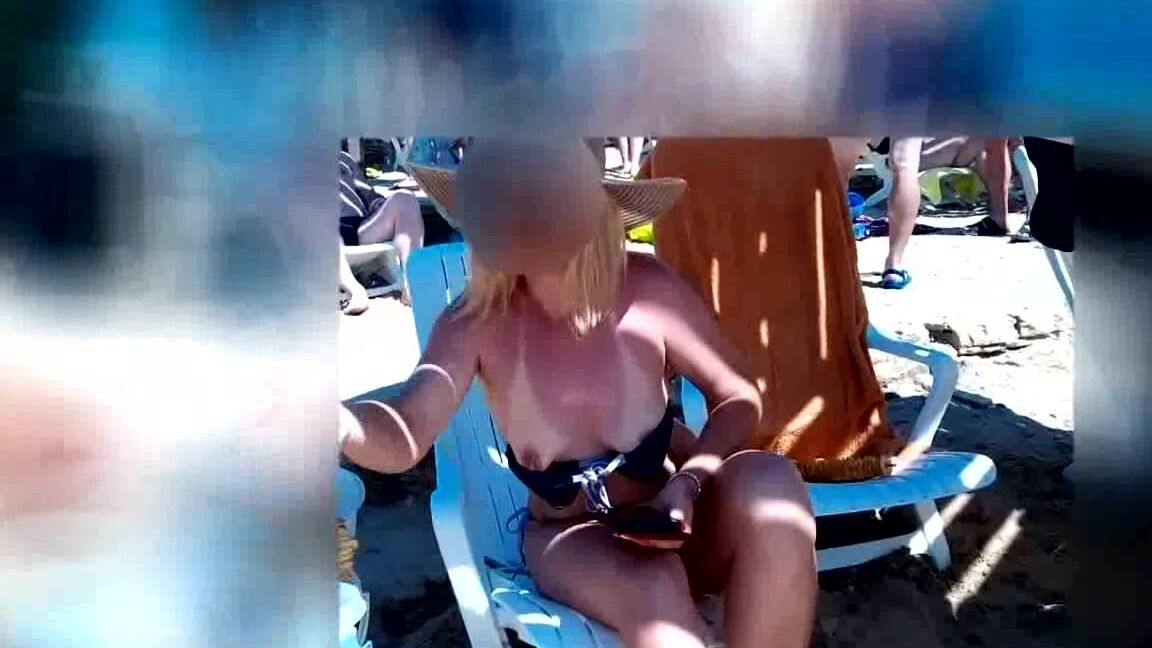 Extreme Public Flashing Tits On Non Nude Beach