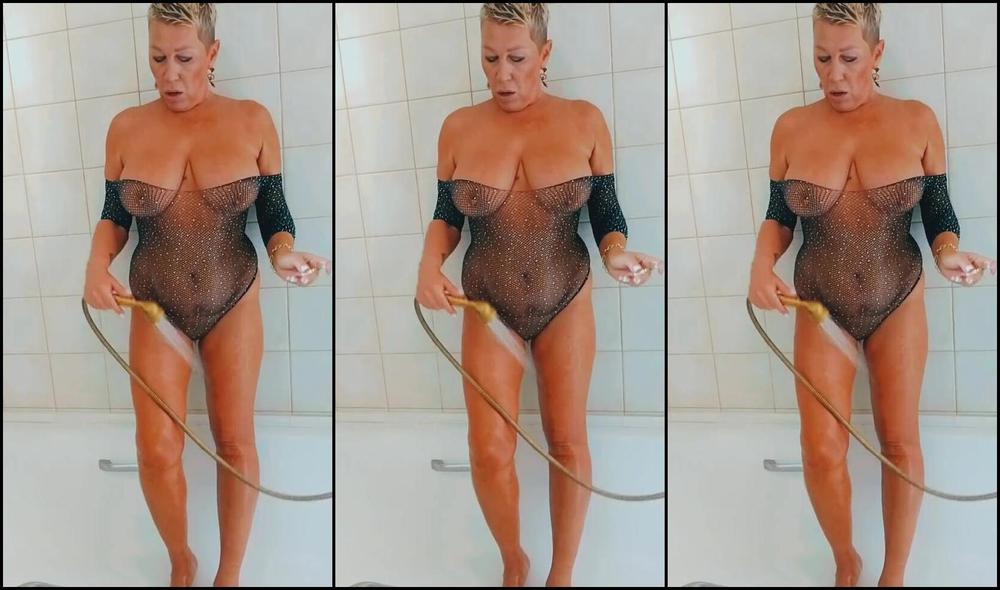 Spy My Step Mom In Shower Crazyfamily 1970