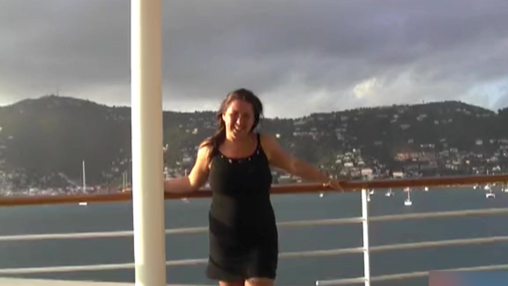 "Real_36_dd" bigboobs, publicfarting, publicnudity In this hard pandemic i try to remember Manyvids