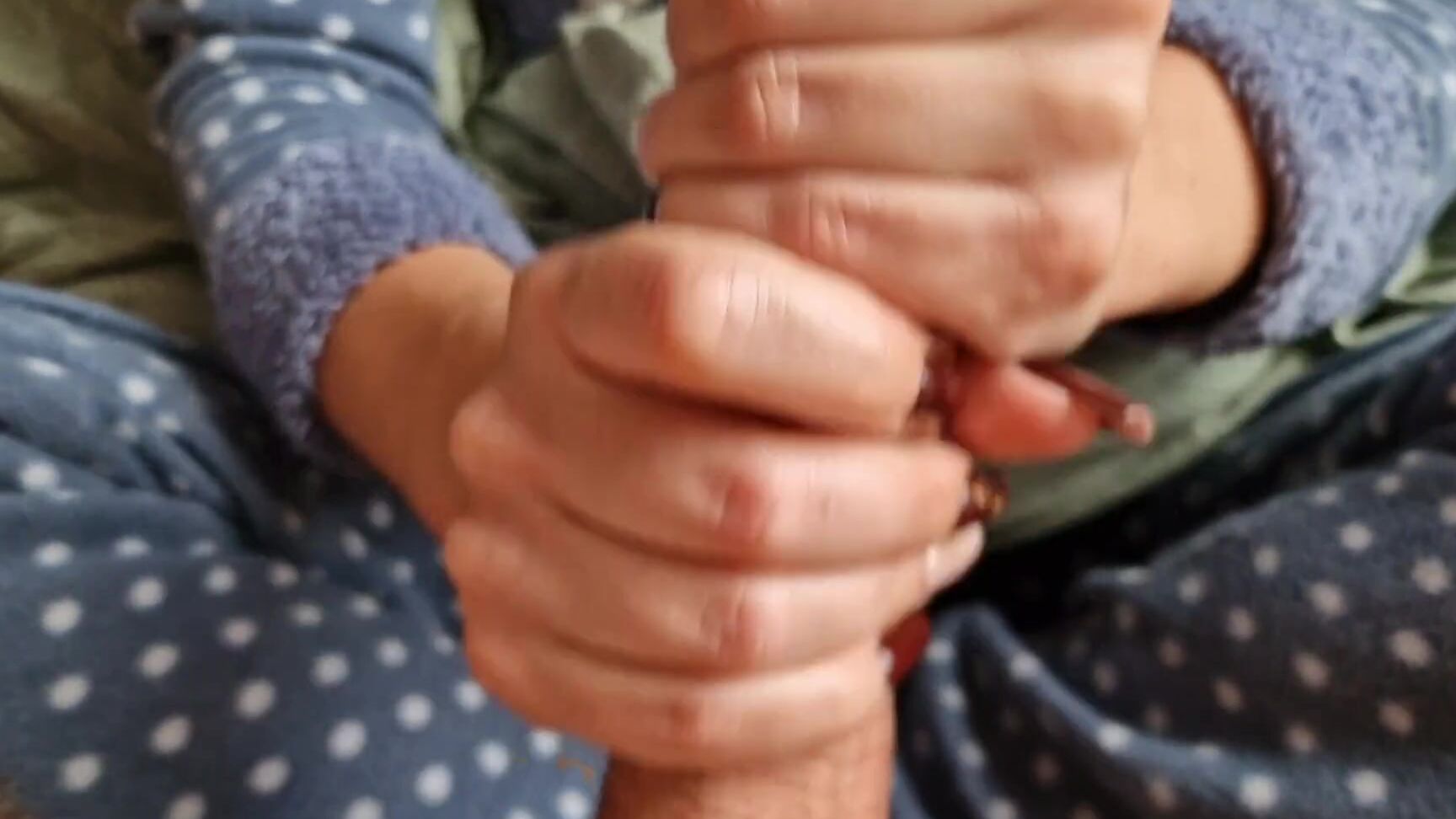 Длинные Красные Сексуальные Ногти Дрочат Дразнят И Окантовывают Твердую Головку Члена Pornhub Com