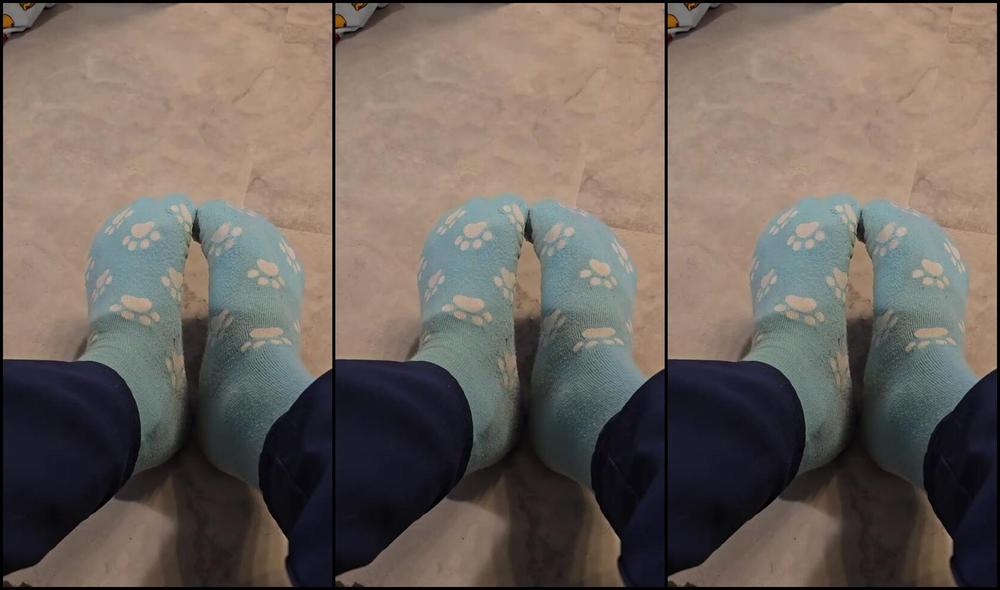 Gamertoeskz Nicknamed Gamertoeskz 02 21 2025 Onlyfans Video I Couldnt Wait To Get Home And Take These Off