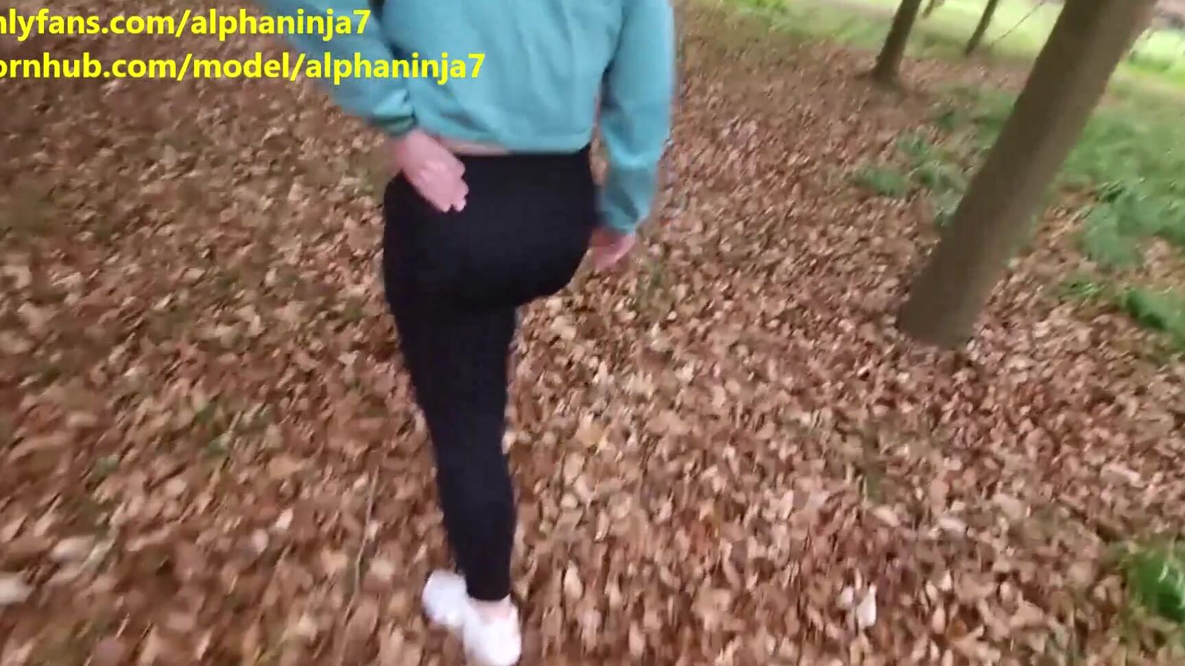 Милфа Любит Трахаться В Общественном Park