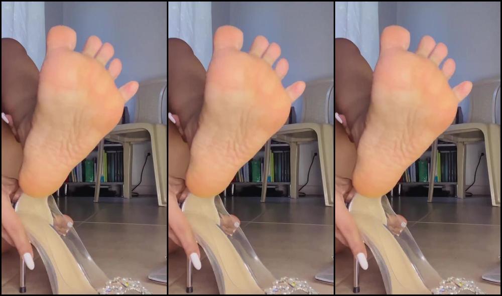 Gigi Feet Nicknamed Gigift 07 21 2025 Onlyfans Video You Should Be Able To Smell And Taste Feet Smell