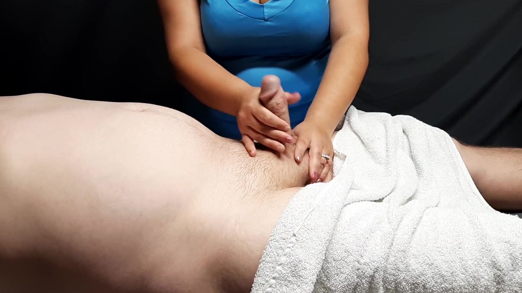 Step Mom Offers Son Real Happy Ending Massage After Dad Went To Bed Pornhub Com