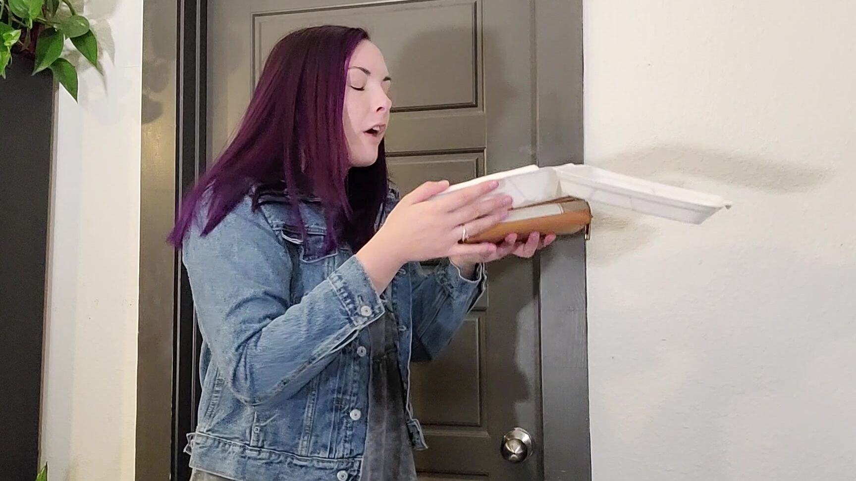 "Miss Malorie Switch" breeding, fantasy dildo, pregnant, spookyszn, transformation fetish The Werewolf Womb Snatcher Manyvids