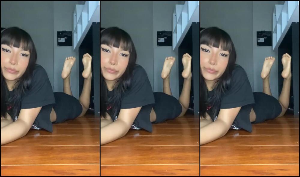 Diane Iamoonx Nicknamed Iamoonx 08 10 2024 Onlyfans Video Tip 10 To Get An Extra Video Same Pose And Close Up Soles