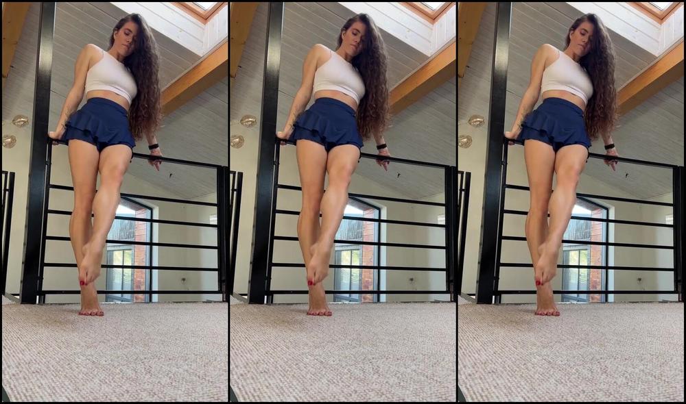 Princess Anastasia Nicknamed Anastasialegs 03 28 2025 Onlyfans Video How Do You Like This Cute Skirt I Think It Complements My Legs Well