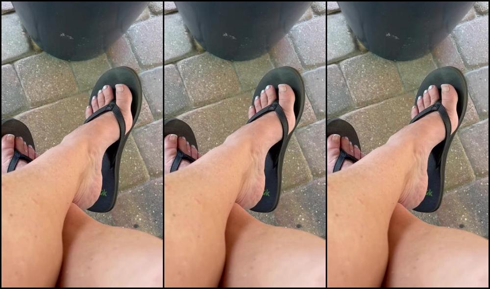 Melissa Nicknamed Omwithmelissa 08 21 2025 Onlyfans Video Flip Flop Dangles