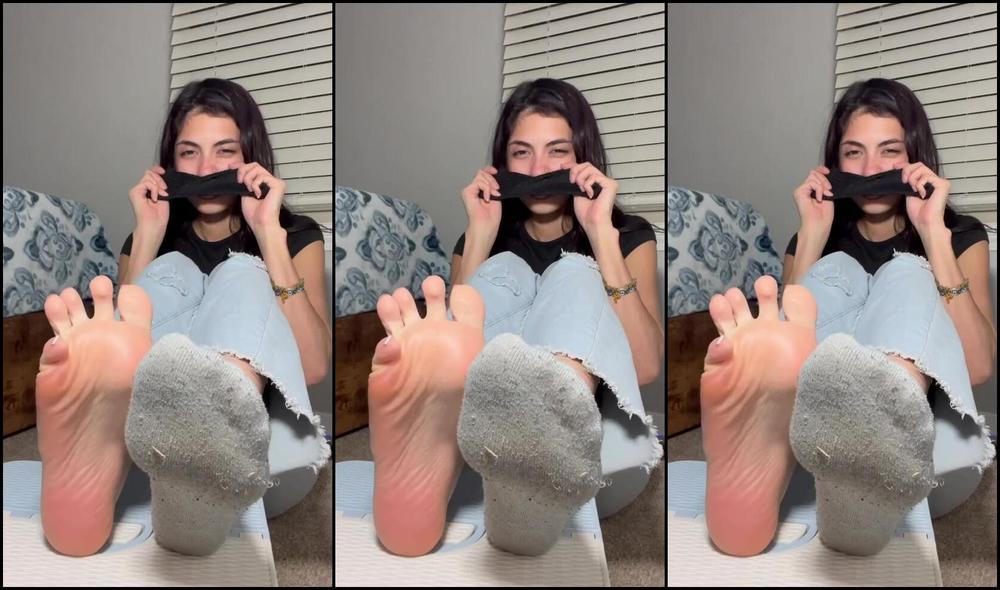 Barefoot Baby Nicknamed Daddysbarefootbaby 04 24 2025 Onlyfans Video Smell My Stinky Feet