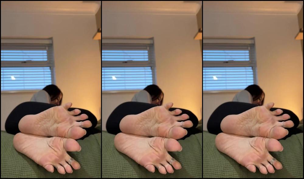 Mimi Williams Nicknamed Mimi Williams 11 25 2024 Onlyfans Video You Can Sniff Them While I Ignore You