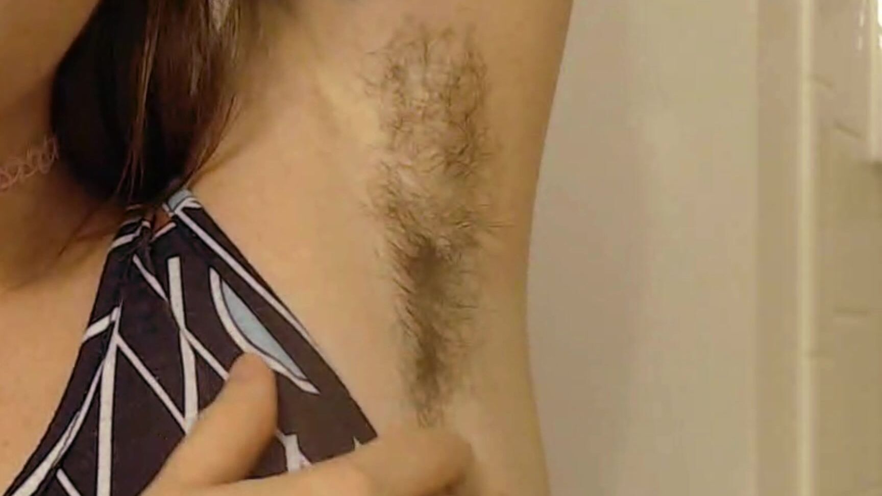 "happylilcamgirl" armpits, eyecontact, fetish, hairyarmpits Fuzzy Armpits Fetish Manyvids