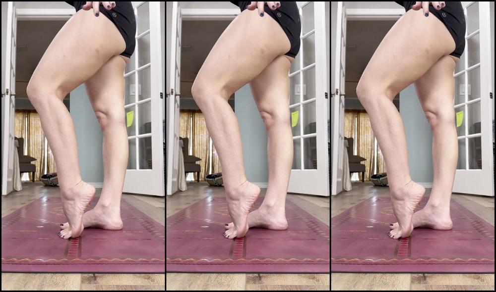 Melissa Nicknamed Omwithmelissa 01 01 2026 Onlyfans Video I Think My Resolution Should Be To Role My Yoga Shorts Before Filmingbetter Add Some To