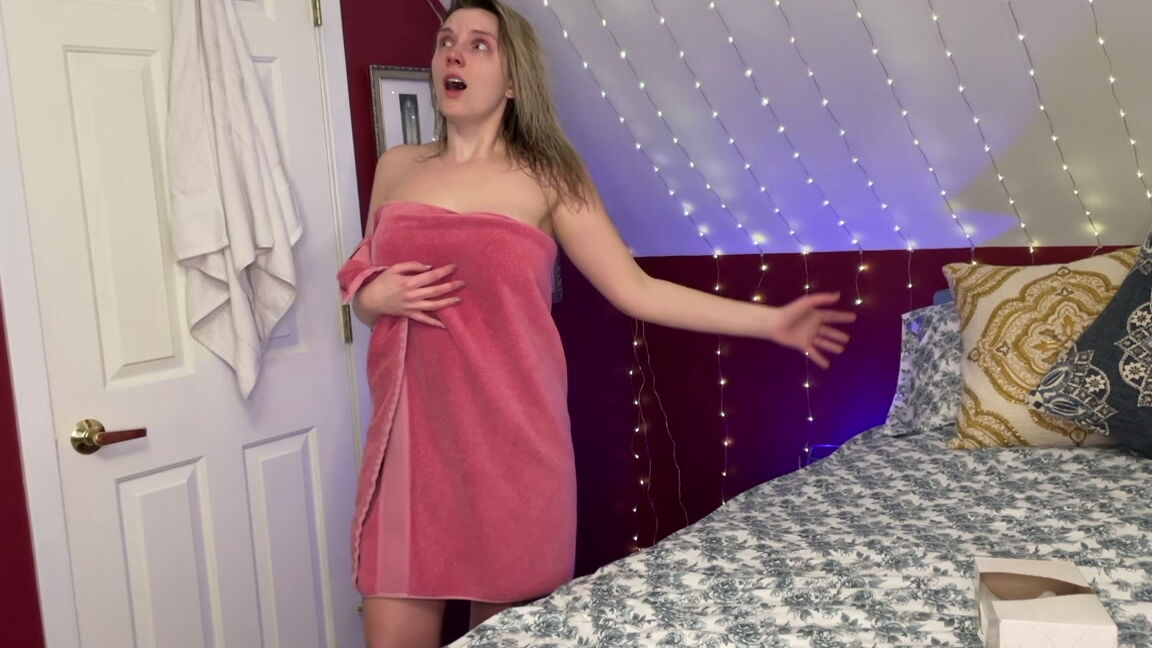 "SneezeGoddess" blonde, mucophilia, noseblowing, oil, sneezegoddess, sneezing, wetlook Post Shower Nose Blowing Manyvids