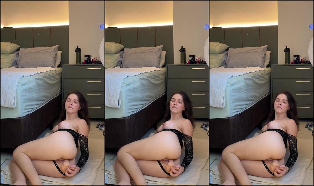 Joi Белая Девушка Мастурбирует Свою Задницу Думая О Своем Сводном Брате