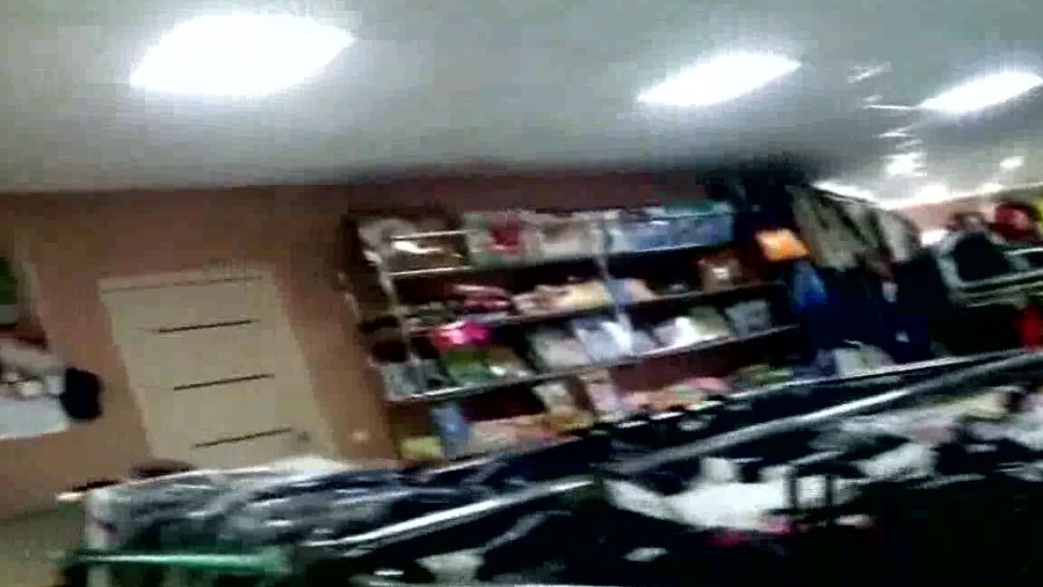 Shop Flash Fitting Room Curtain Open Exhibitionist Wife