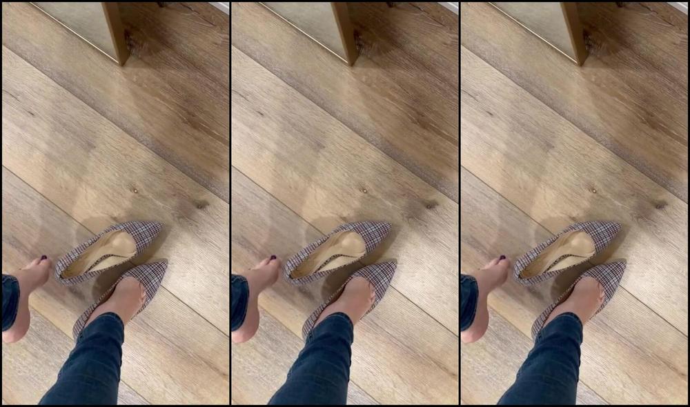 Melissa Nicknamed Omwithmelissa 01 14 2026 Onlyfans Video Ootdliving For These Plaid Pumps